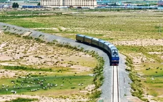 青海：“天空之镜号”便民旅游专列开行！直达茶卡盐湖景区嘎子哥谢孟伟后悔直播带货，坦言路人缘都败光了，流泪求网友原谅